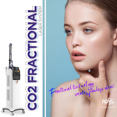 Laser frazionario Vaginal Tightening Machine, attrezzatura di CO2 di bellezza del laser di CO2 di raffreddamento a aria